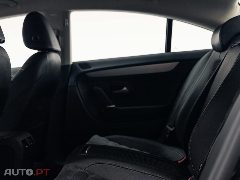 Volkswagen Passat CC 2.0 TDi