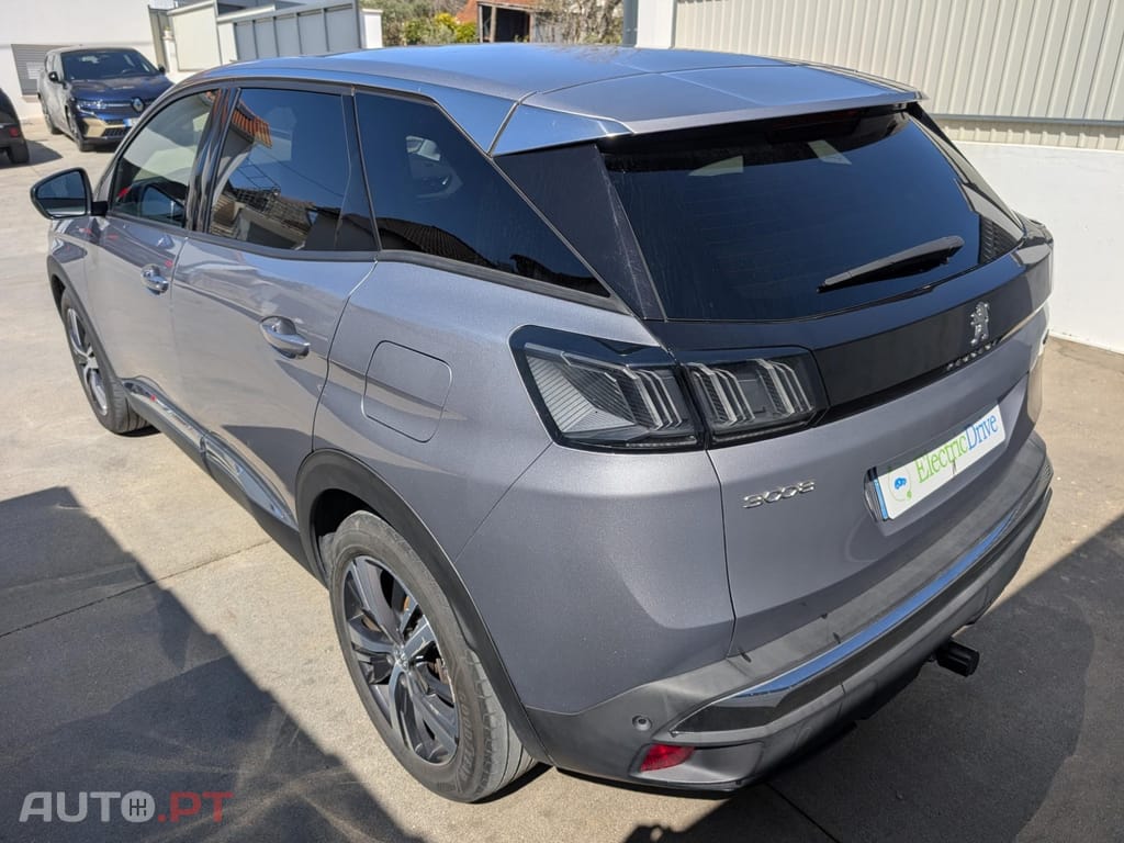 Peugeot 3008 1.6 Hybrid Allure Pack e-EAT8
