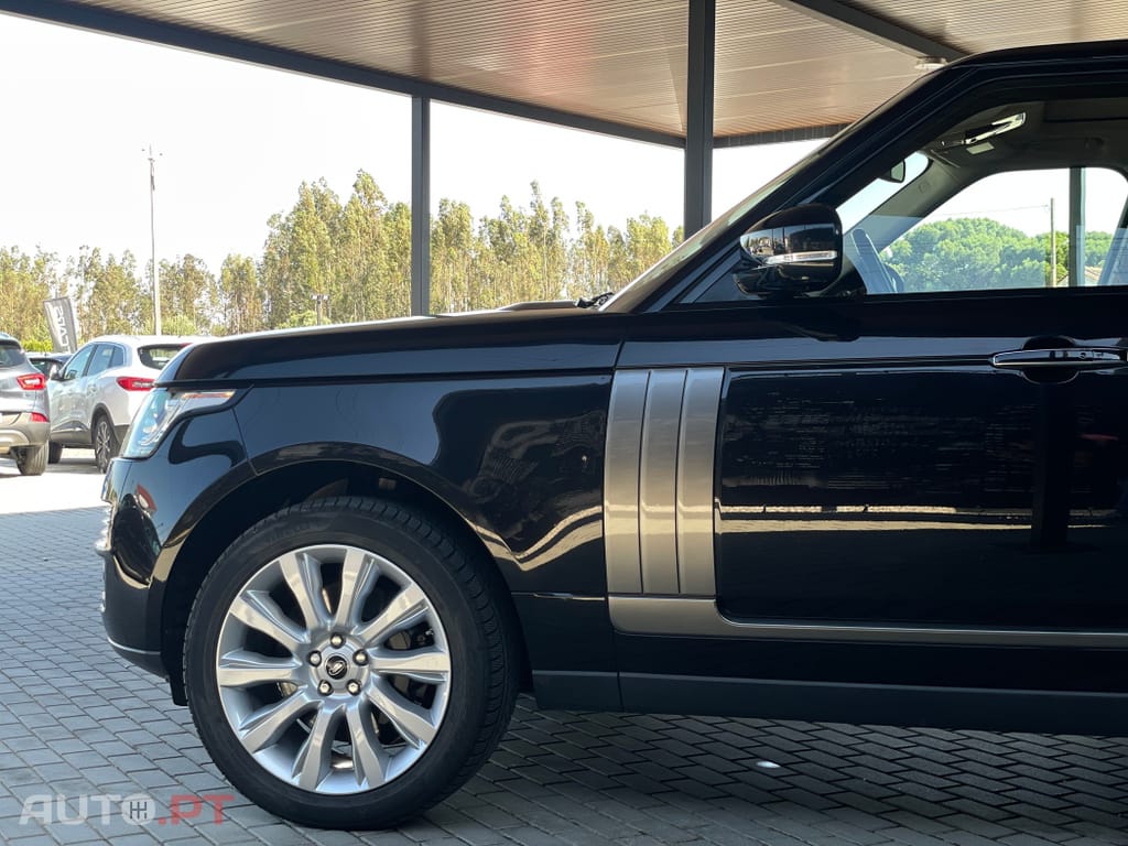 Land Rover Range Rover 3.0 TDV6 Autobiography