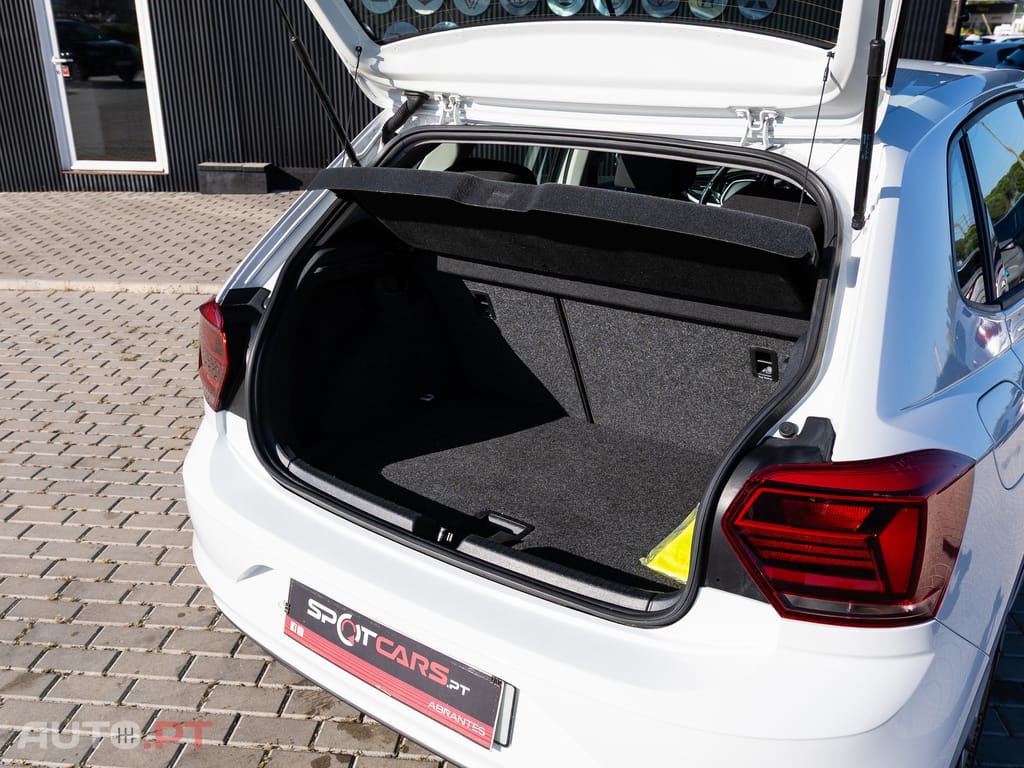 Volkswagen Polo 1.0 Confortline