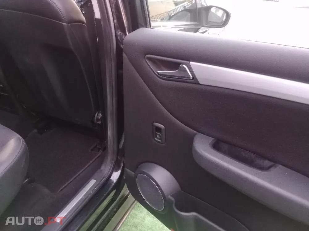 Mercedes-Benz B 180 ND