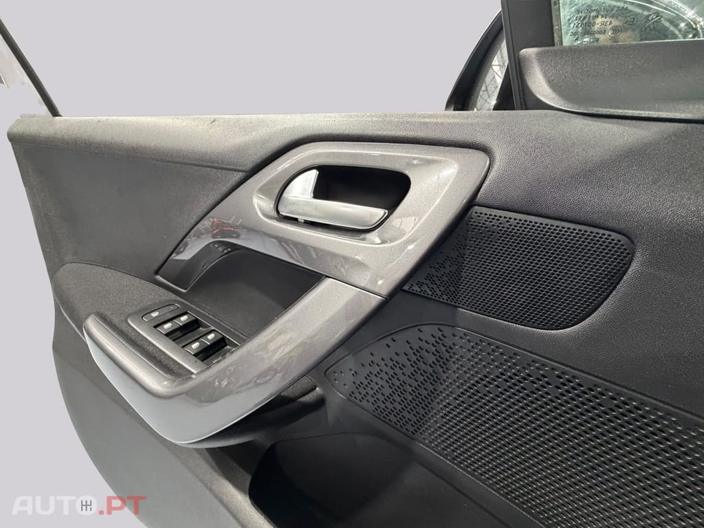 Peugeot 2008 1.2 Business