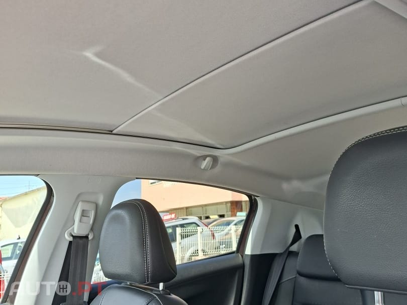 Peugeot 208 1.6 e-HDi Active 2-Tronic