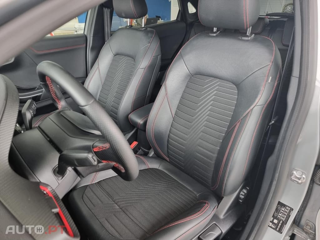 Ford Puma 1.0 EcoBoost MHEV ST-Line X