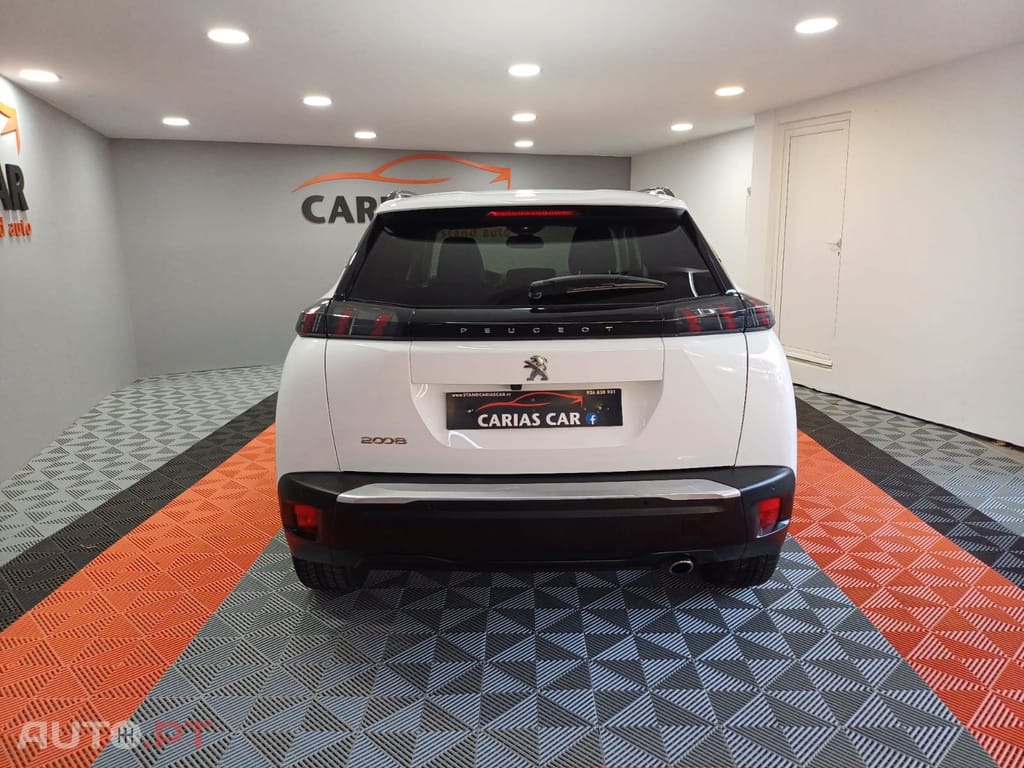 Peugeot 2008 1.5 BlueHDi Allure EAT8