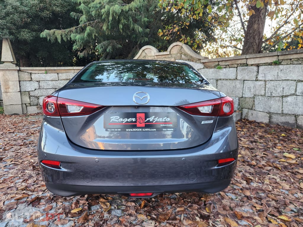 Mazda 3 1.5 Sky-D Excellence Navi