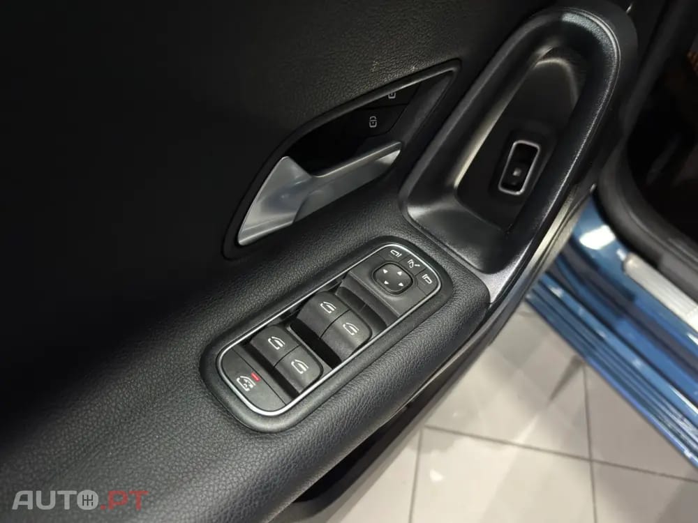 Mercedes-Benz A 250 e Style Plus