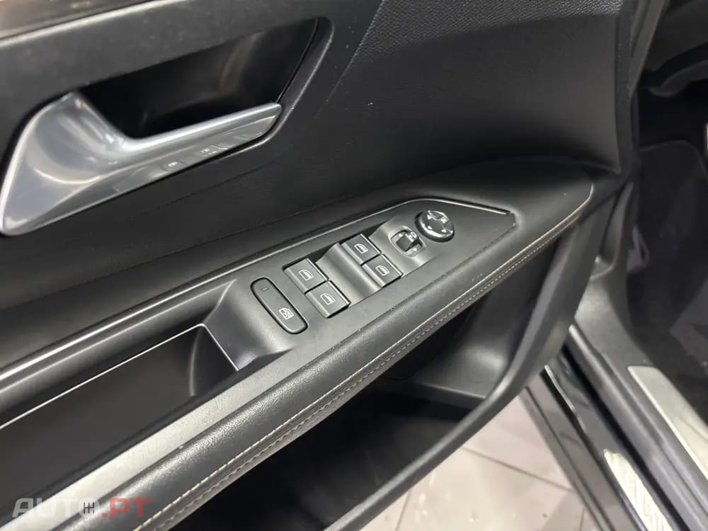 Peugeot 3008 1.6 Hybrid GT Line e-EAT8