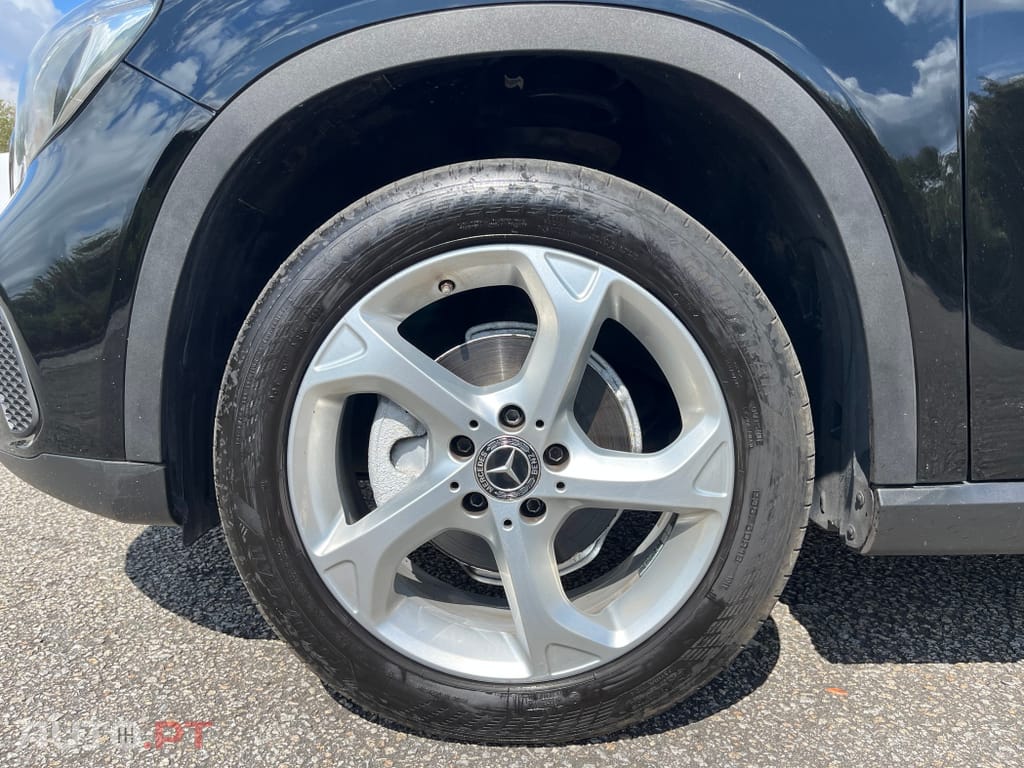 Mercedes-Benz GLA 200 d Urban