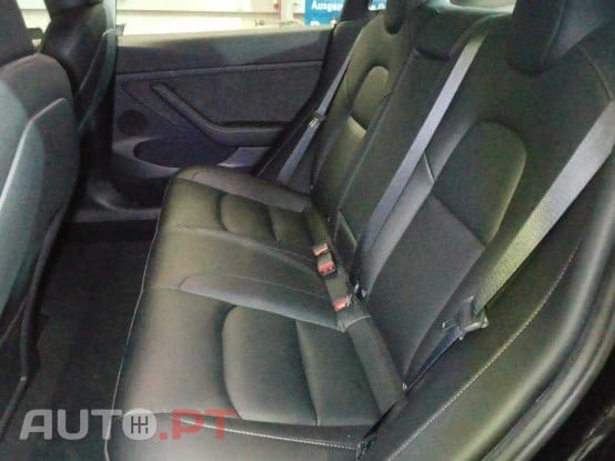 Tesla Model 3 Standard Range Plus RWD