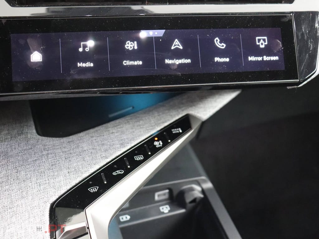 Peugeot 3008 Hybrid 145 e-DCS6 Allure I.V.A DEDUTIVEL 