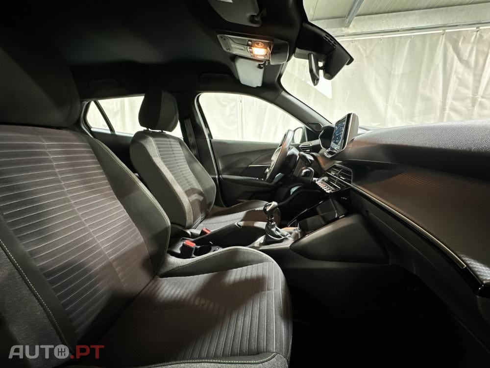 Peugeot 2008 1.2 PureTech Allure Pack