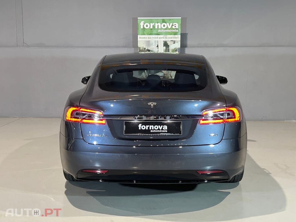 Tesla Model S 75D