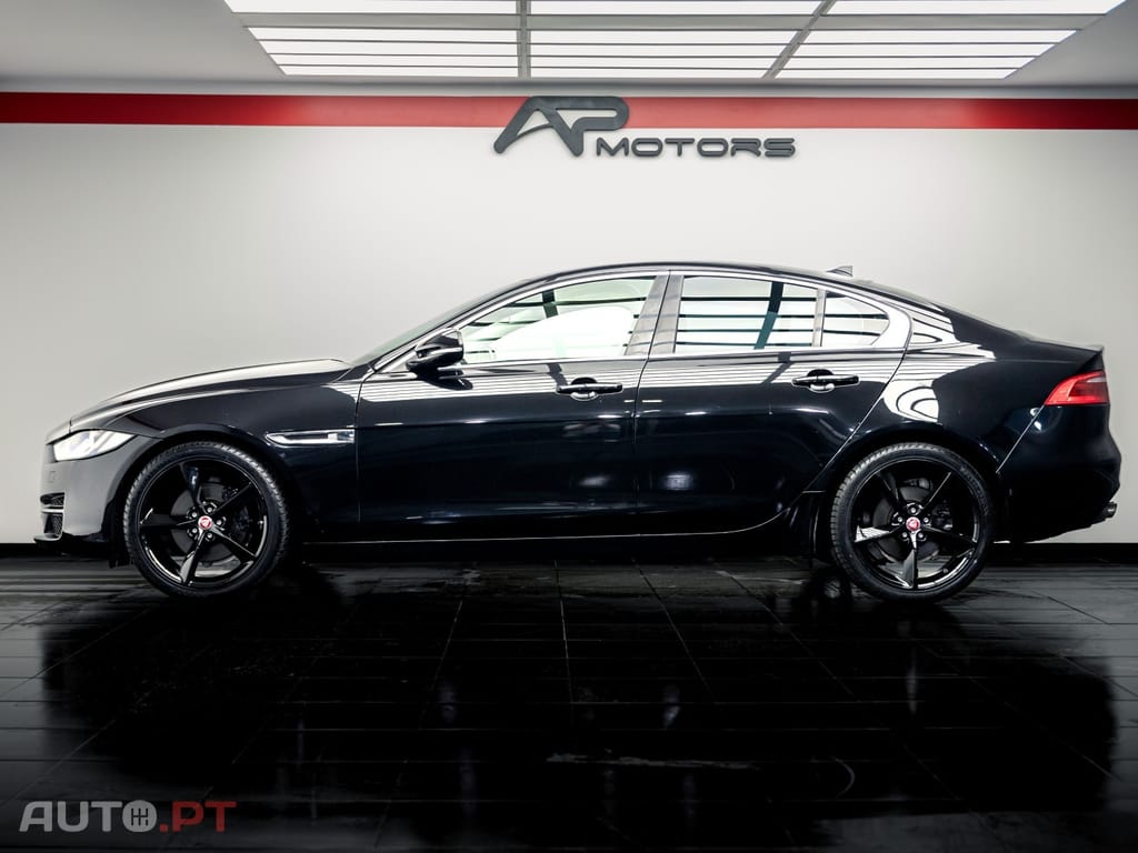 Jaguar XE 2.0 D Prestige Aut.