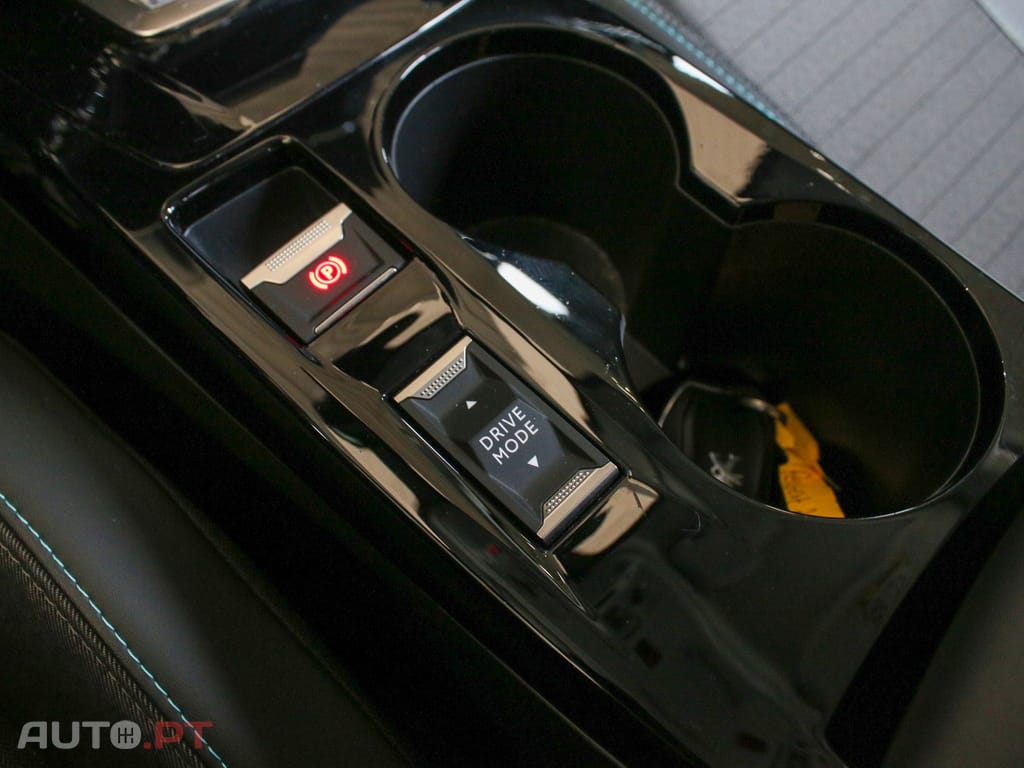 Peugeot 208 1.2 PureTech Allure EAT8