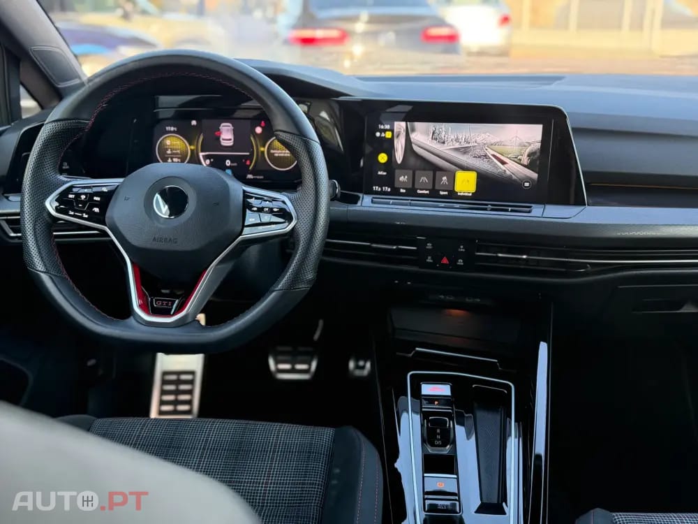 Volkswagen Golf 2.0 TSI GTI DSG