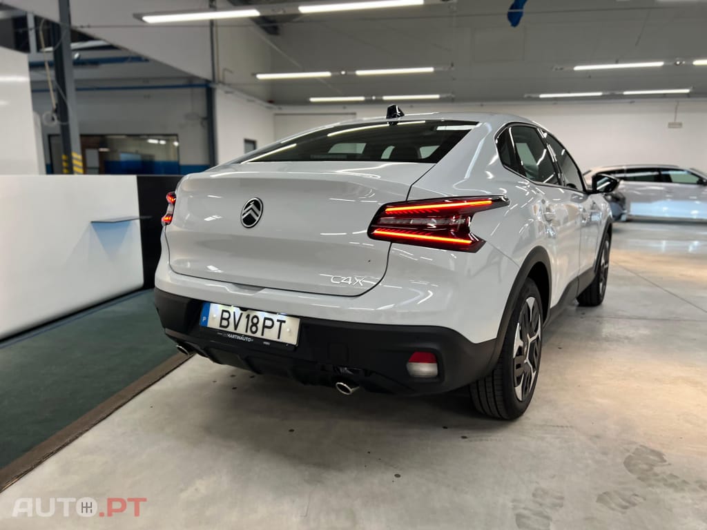 Citroen C4 X 1.2 PureTech Plus EAT8