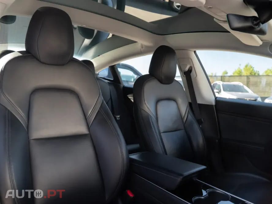 Tesla Model 3 Long-Range Dual Motor AWD