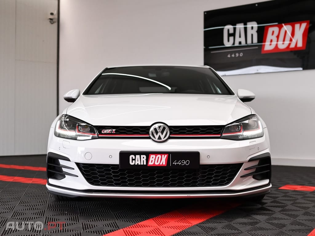 Volkswagen Golf 2.0 TSi GTi DSG Performance