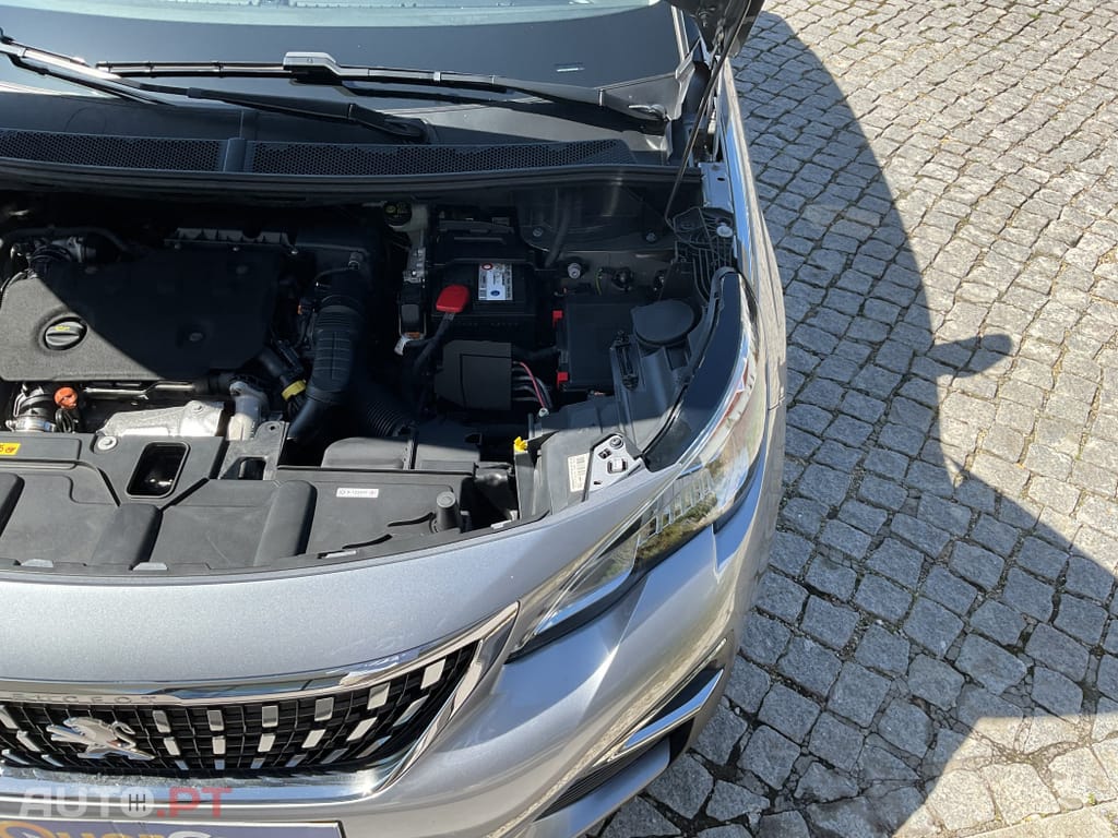 Peugeot 3008 1.5 BlueHDi Allure