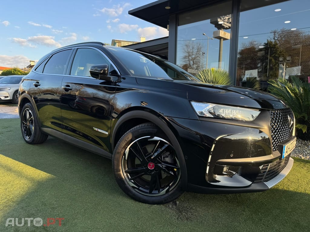 DS DS7 Crossback E-Tense Performance Line EAT8