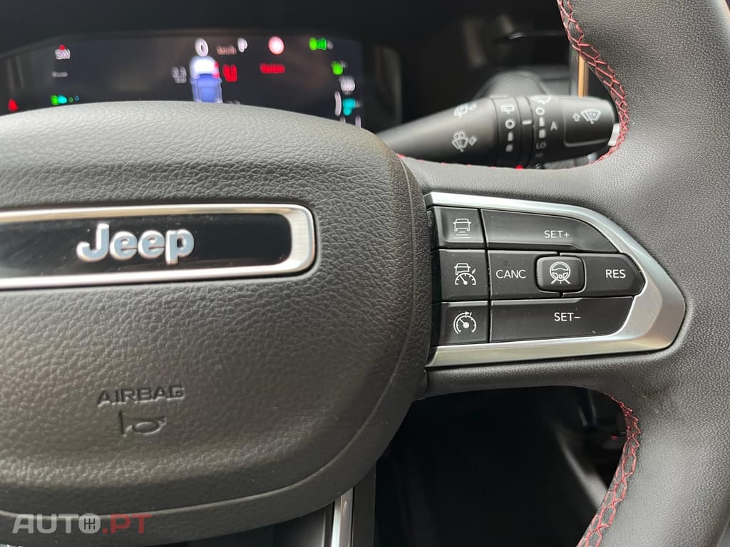 Jeep Compass 1.3 Híbrido  T4 Trailhawk AWD 