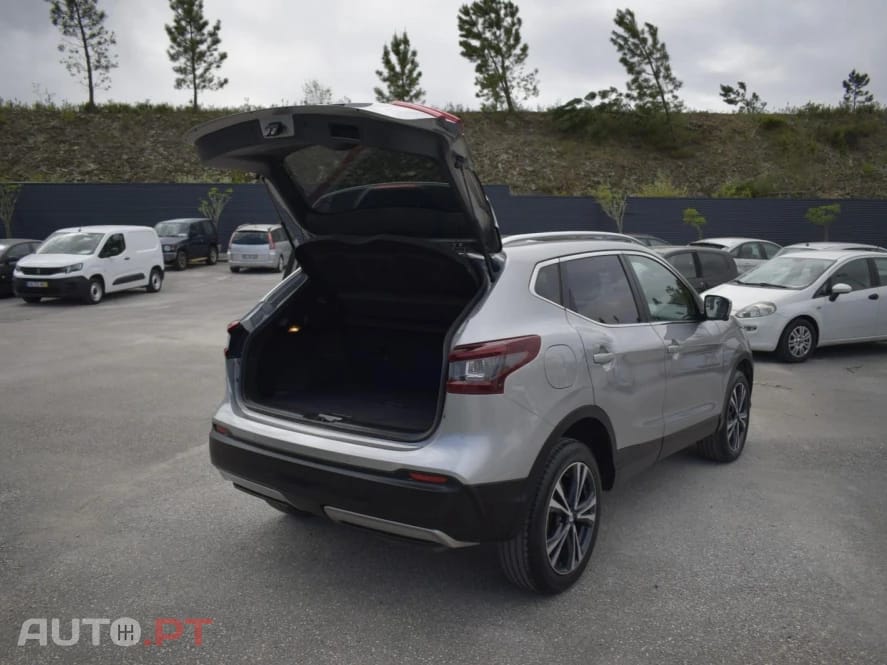 Nissan Qashqai 1.5 dCi N-Connecta