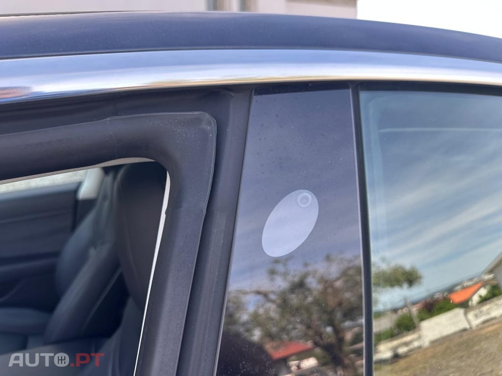 Tesla Model 3 Long-Range Dual Motor AWD