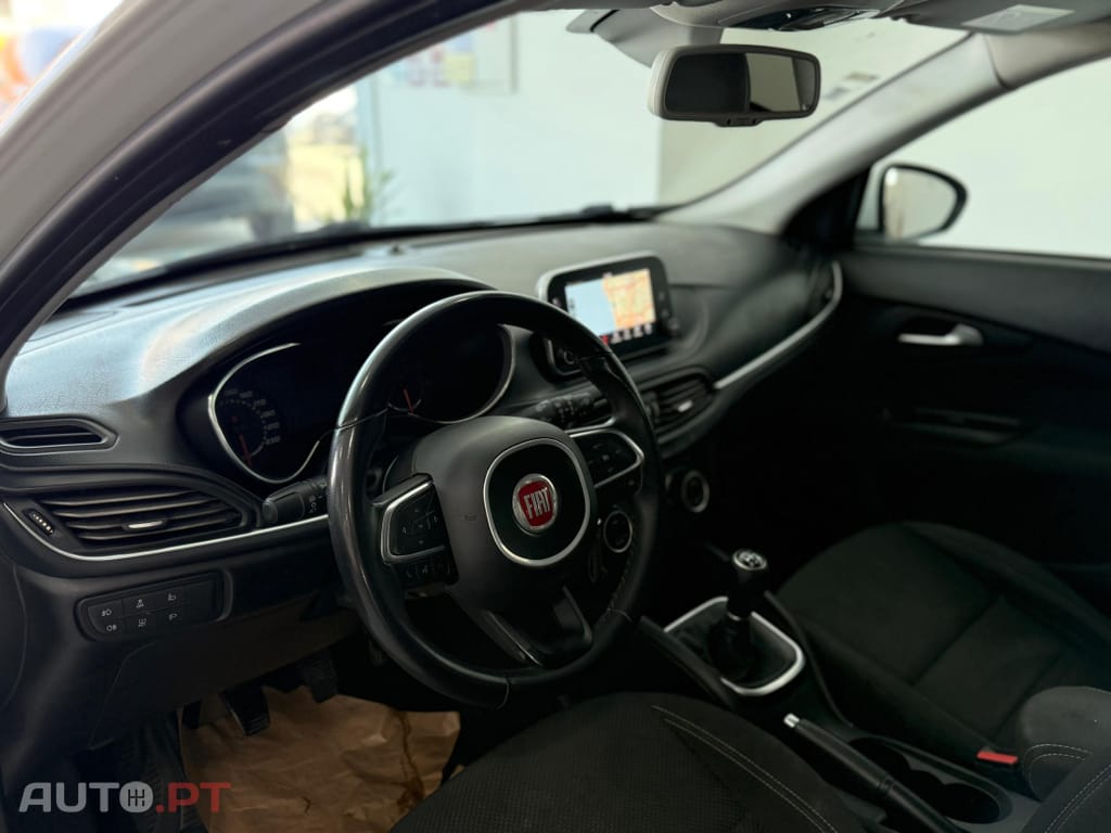 Fiat Tipo 1.3 M-Jet Lounge