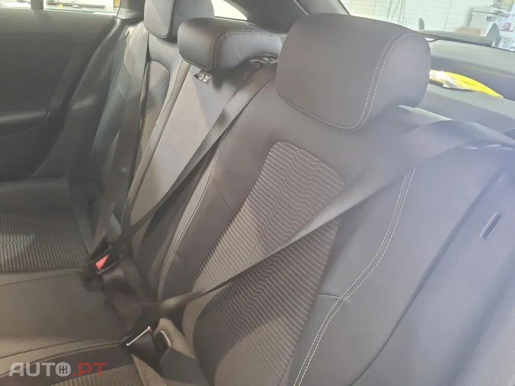 Mercedes-Benz CLA 250 e Shooting Brake Style Plus