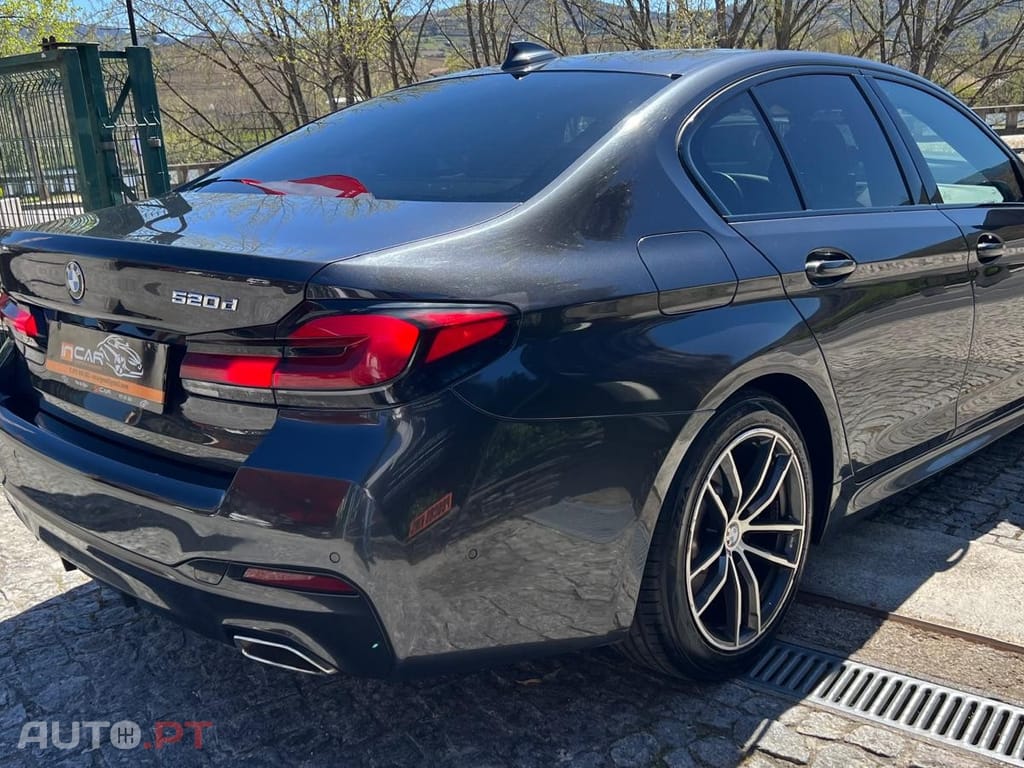 BMW 520 d Pack Desportivo M Auto