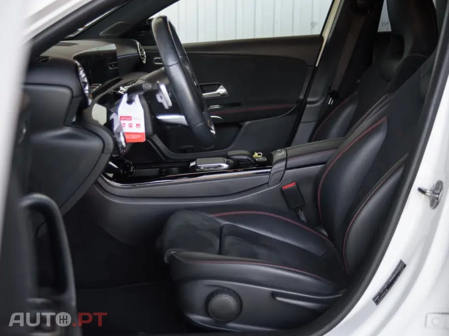 Mercedes-Benz A 180 d AMG Line