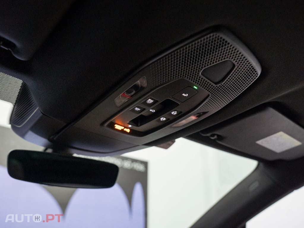 Porsche Macan Electric 4