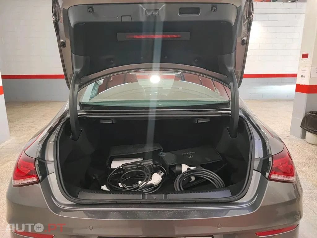 Mercedes-Benz CLA 250 e Style Plus