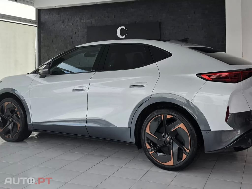 Cupra Tavascan 77 kWh VZ