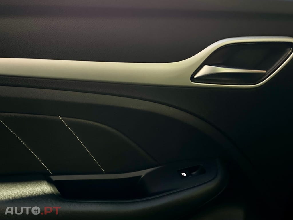 MG ZS EV 44.5 kWh Luxury  c/ IVA