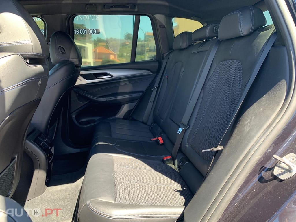 BMW X3 30 e xDrive Pack Desportivo M