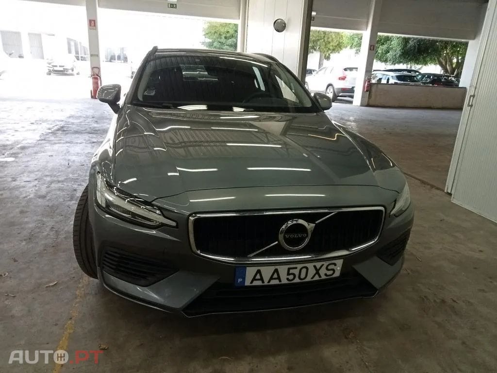 Volvo V60 2.0 T8 AWD TE Momentum