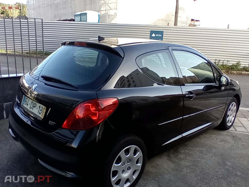Peugeot 207 1.4 HDI 70CV