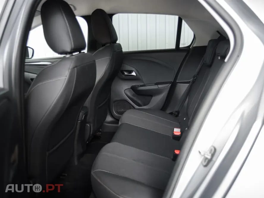 Opel Corsa 1.2 T Business Edition