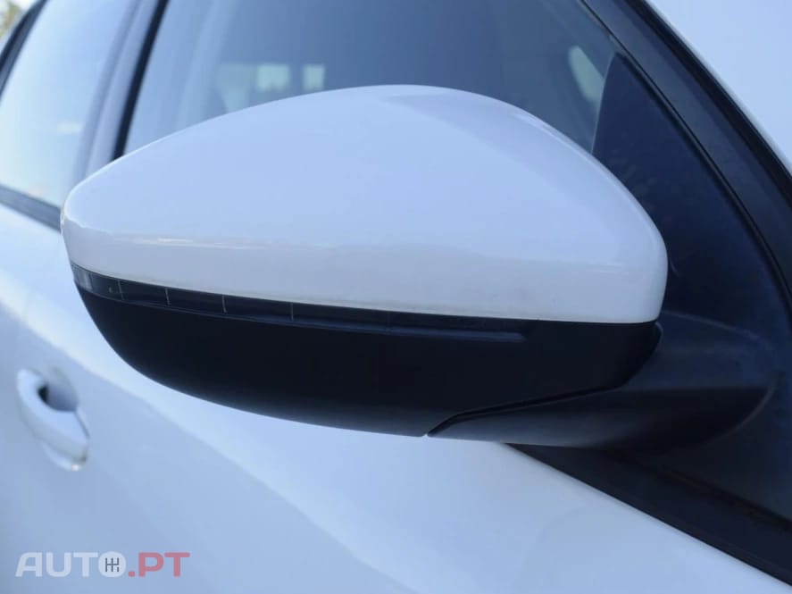 Peugeot 308 1.5 BlueHDi Business Line