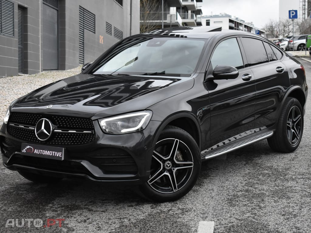 Mercedes-Benz GLC 300 e Coupe 4Matic 9G-TRONIC AMG Line