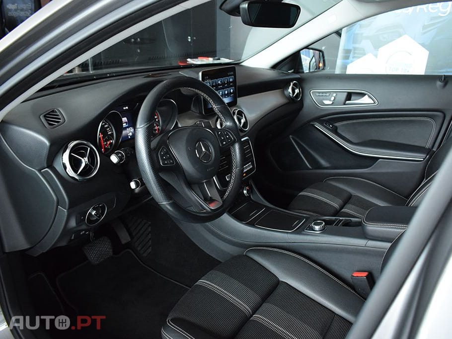 Mercedes-Benz GLA 220 d AMG Line