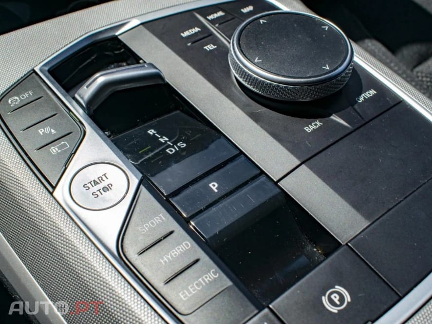 BMW 320 e Touring Auto