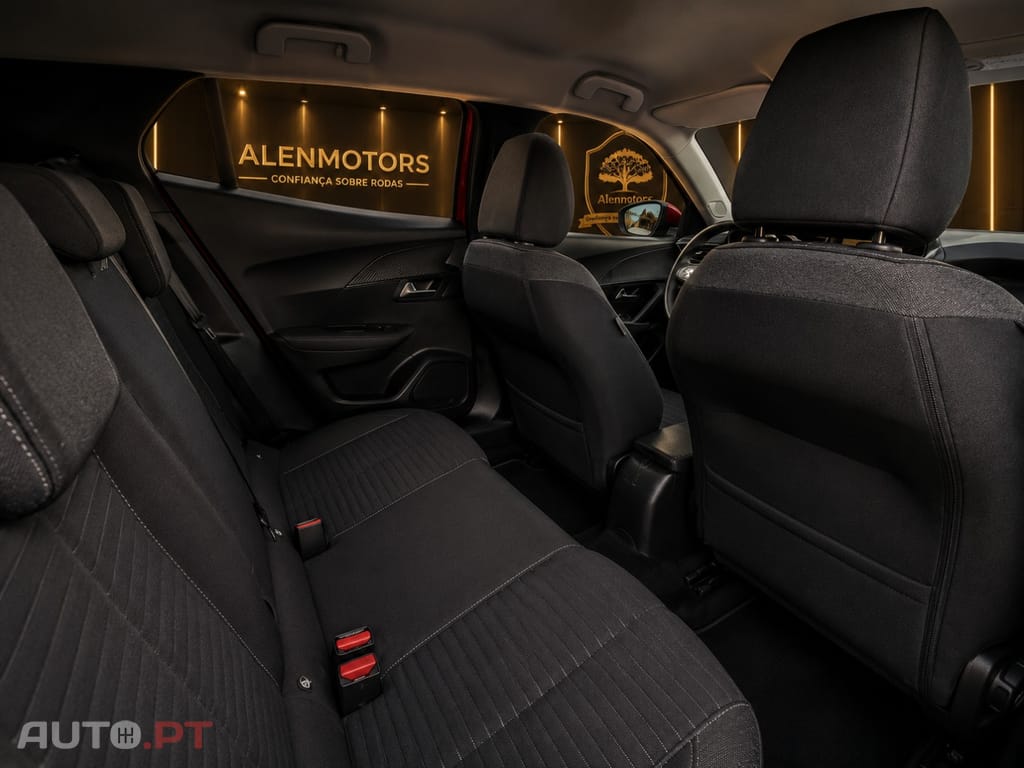 Peugeot 2008 PureTech 100 Style