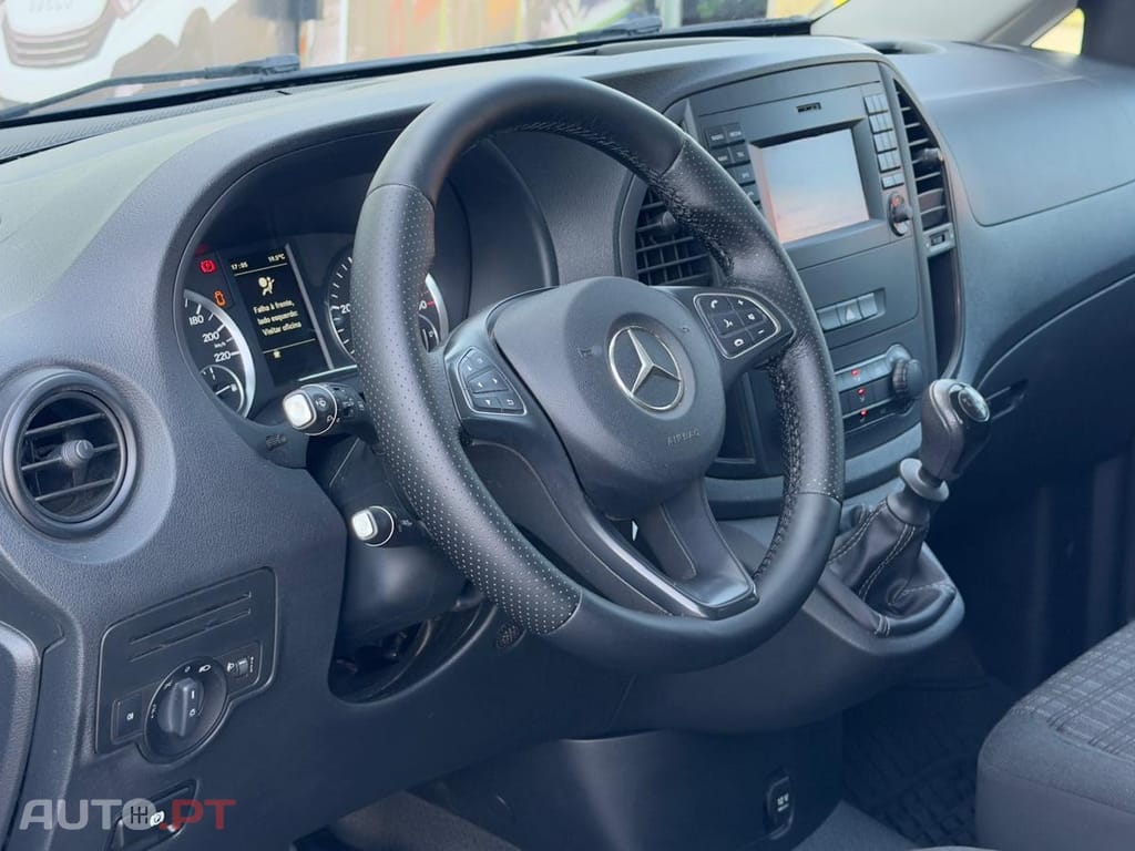 Mercedes-Benz Vito 9 LUGARES