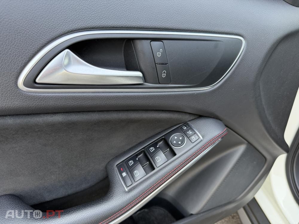 Mercedes-Benz GLA 180 d AMG Line