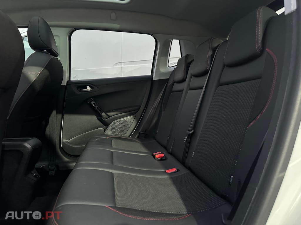 Peugeot 2008 1.2 PureTech GT Line