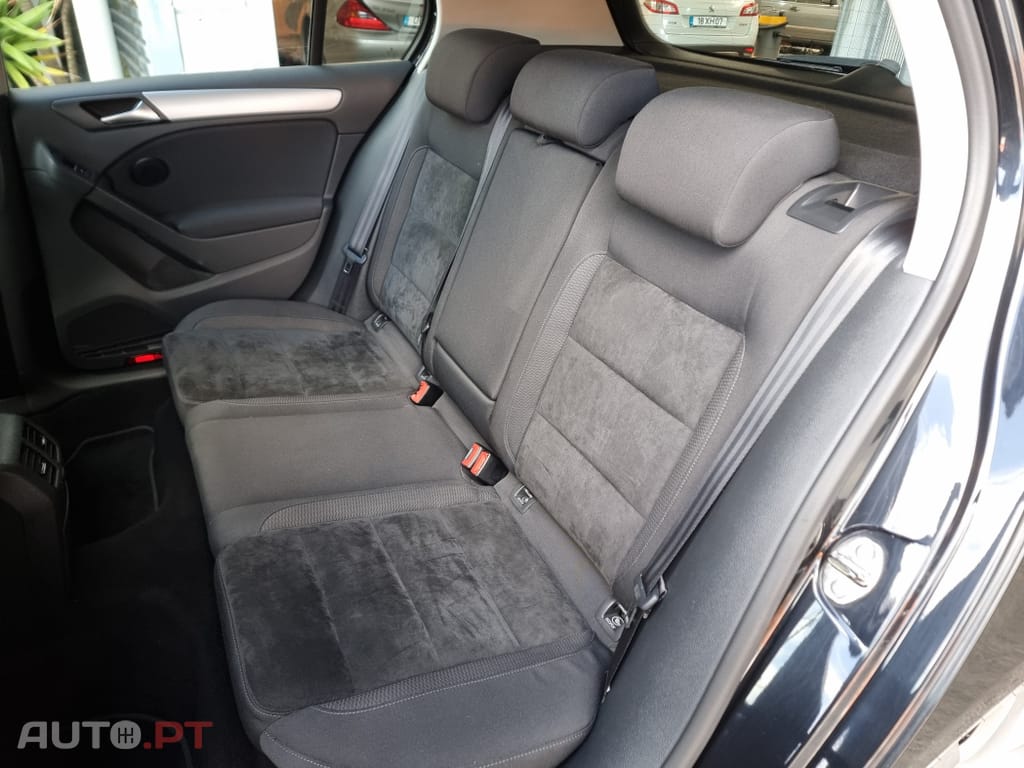 Volkswagen Golf 1.6 TDi Confortline
