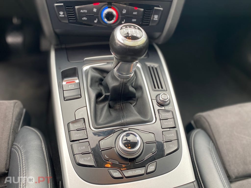Audi A4 2.0 TDI Business Line S-line